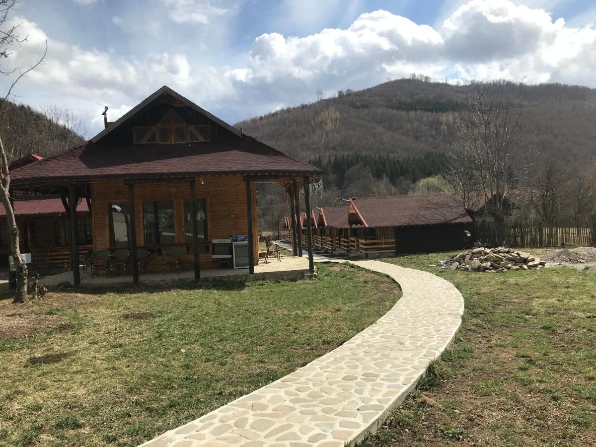 Apartamento Casutele Doftanei Teşila Exterior foto