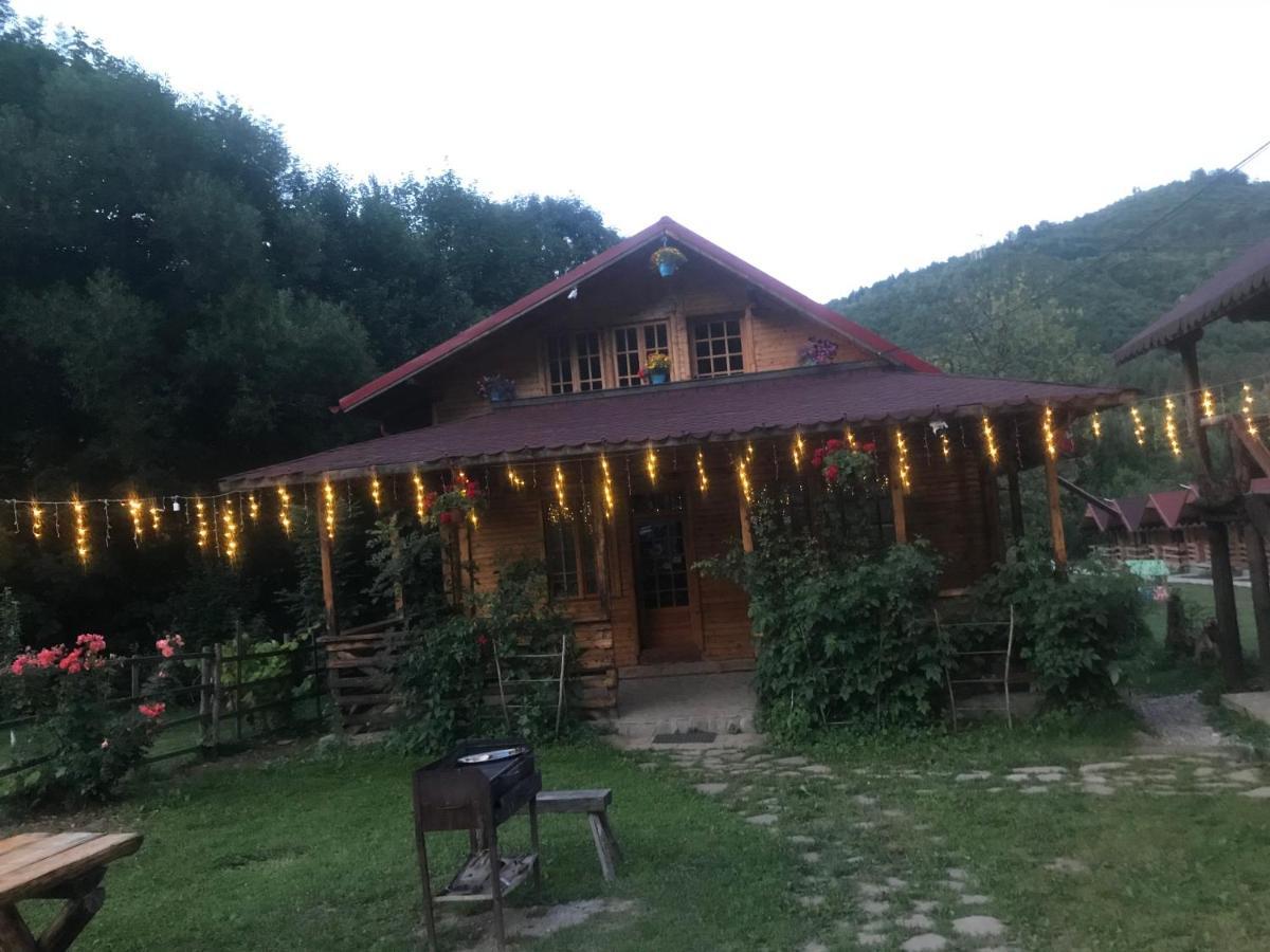 Apartamento Casutele Doftanei Teşila Exterior foto