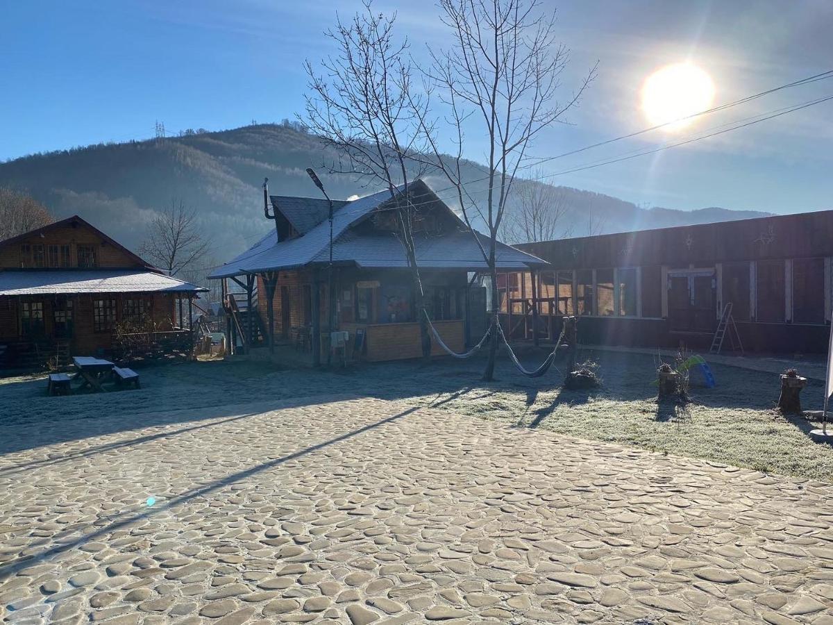 Apartamento Casutele Doftanei Teşila Exterior foto