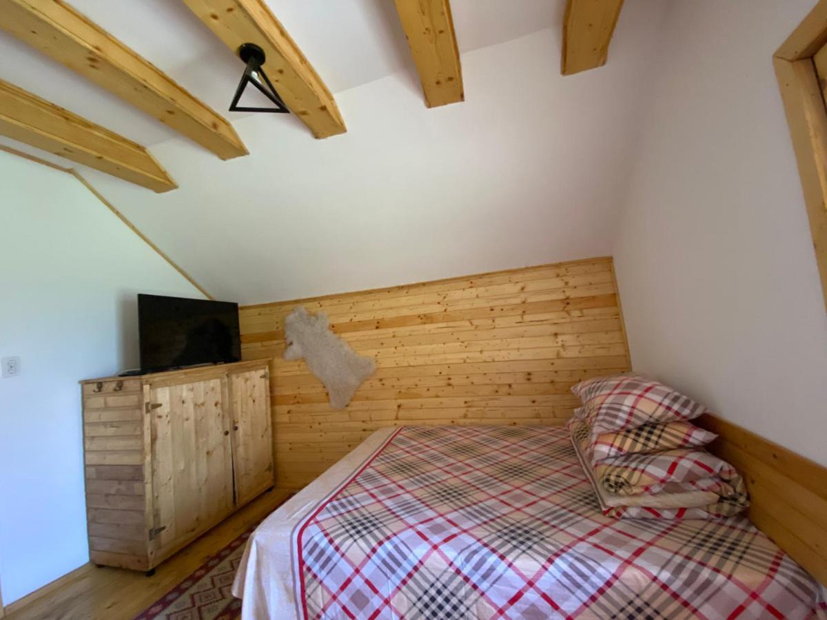 Apartamento Casutele Doftanei Teşila Exterior foto